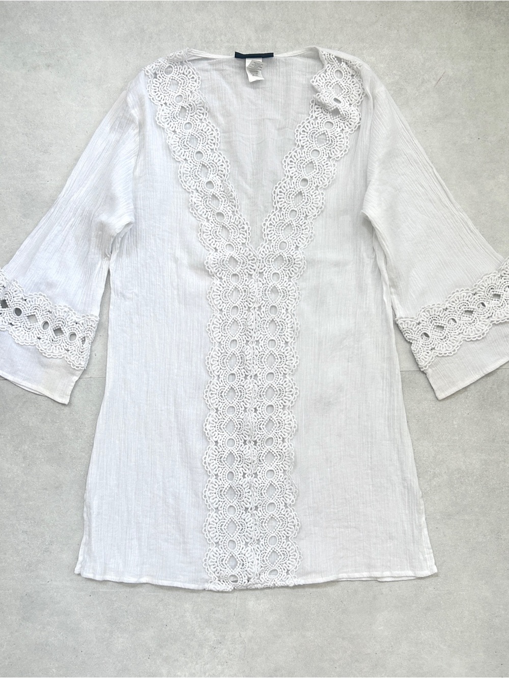 La Blanca White Crochet-Trim Cotton V-Neck Swim Coverup, Size M - Picture 3 of 12